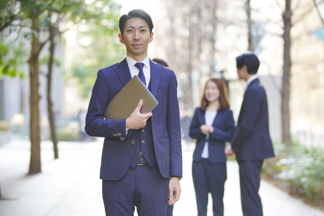 平凡なサラリーマン人生は幸せか 悩みに気付いたら今がチャンス Samurai Papa San Blog